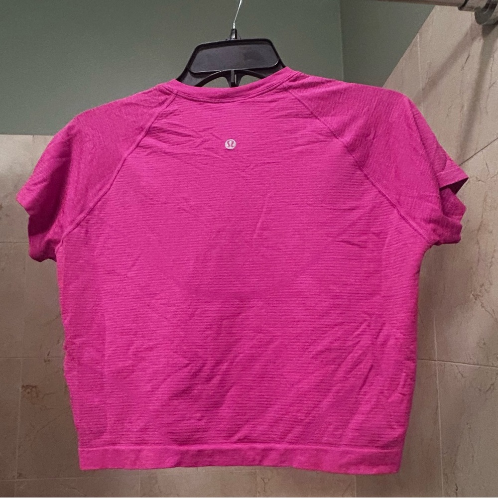 Women's Pink Athletic Crop Top